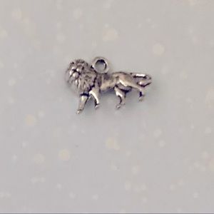 Antiquated Grey Silver Gray & Black Metal Lion Walking Charm